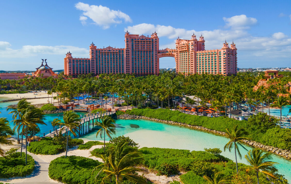 Atlantis-Resorts-Nassau-Bahamas-exterior-view